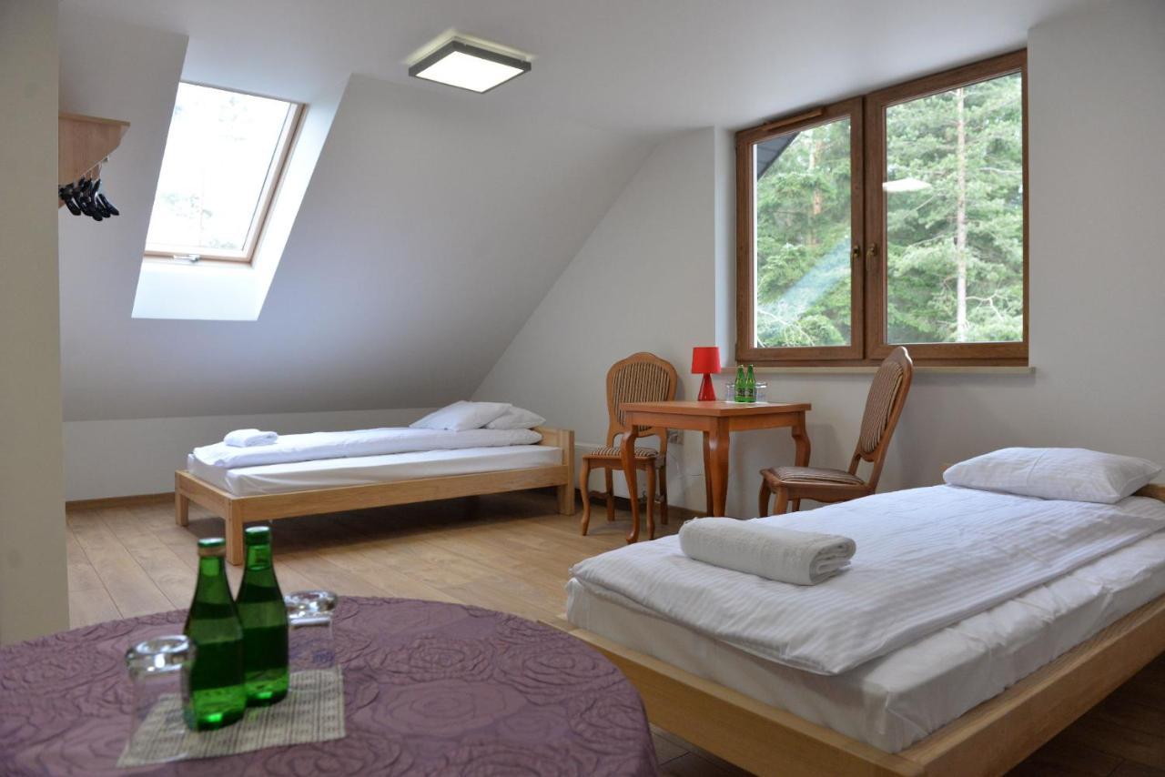 Lesny Dworek Snochowice Buitenkant foto