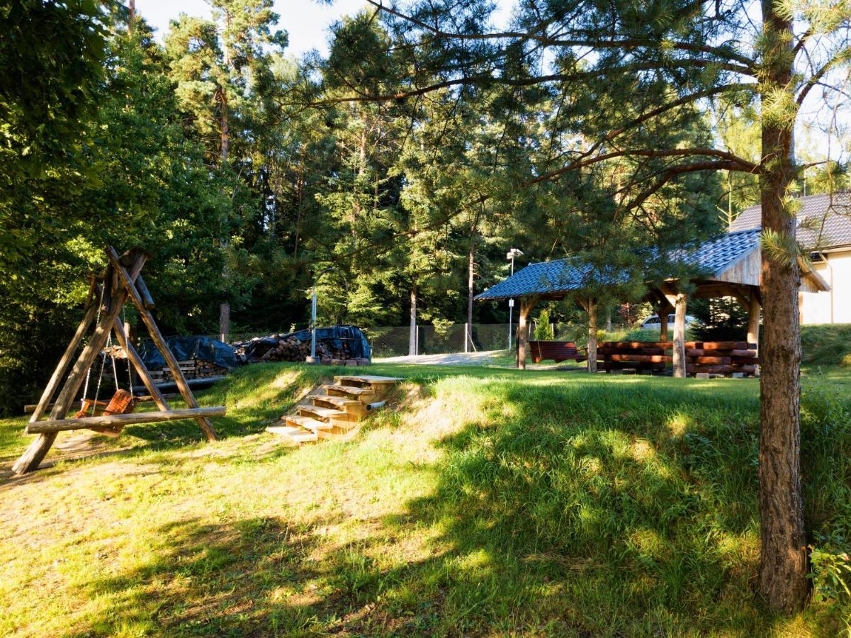 Lesny Dworek Snochowice Buitenkant foto