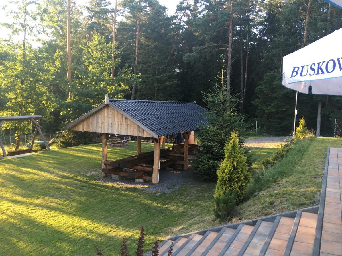 Lesny Dworek Snochowice Buitenkant foto